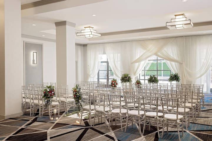 Ballroom/Hall 44 of 63